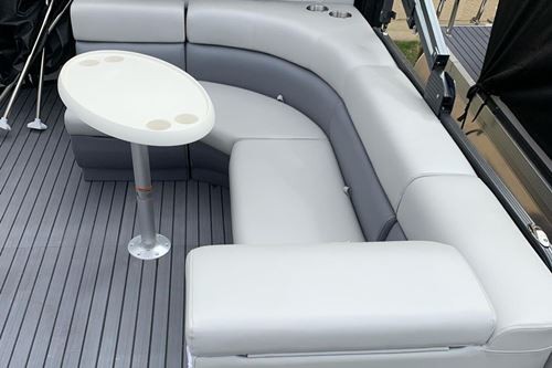 Care este conținutul principal al mobilierului marin?